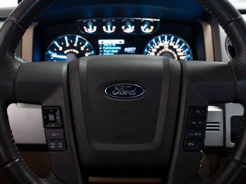 Used 2014 Ford F150 Lariat w/ Lariat Chrome Package image 15