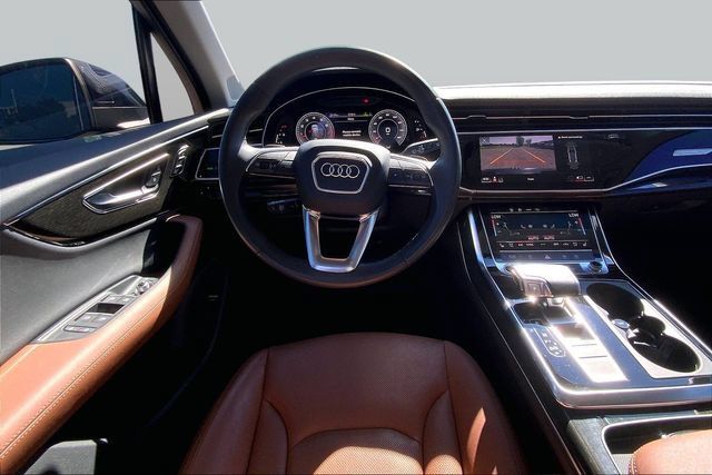 Used 2023 Audi Q7 3.0T Premium Plus AWD/4WD image 5