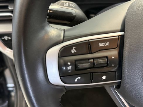 Used 2023 Kia Sportage EX FWD image 17