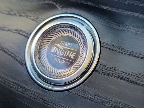 Used 2020 Mercedes-Benz E 450 4MATIC Cabriolet image 26