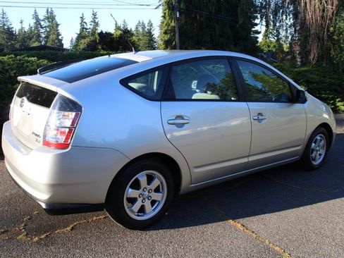 Used 2005 Toyota Prius FWD image 3