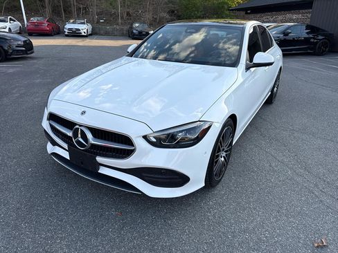 Used 2023 Mercedes-Benz C 300 4MATIC Sedan w/ Exclusive Trim Package image 10