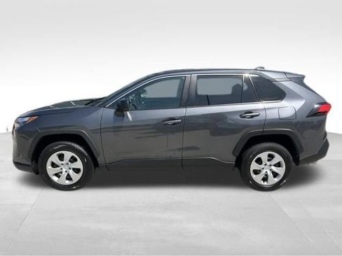 Used 2023 Toyota RAV4 LE AWD/4WD image 5