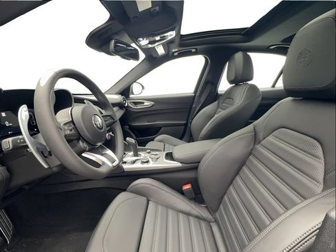 New 2026 Alfa Romeo Giulia w/ Driving Assist Package RWD image 21