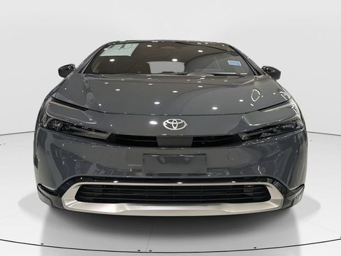New 2026 Toyota Prius Plug-In Hybrid FWD image 2