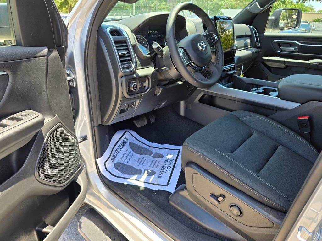 New 2026 RAM 1500 Big Horn AWD/4WD image 18