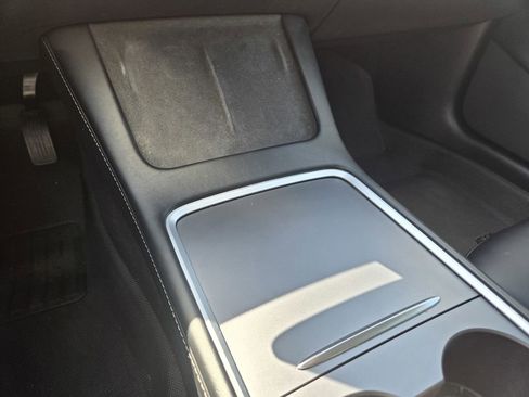 Used 2023 Tesla Model 3 Standard Range RWD image 15