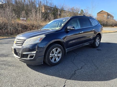 Used 2015 Chevrolet Traverse LT image 4