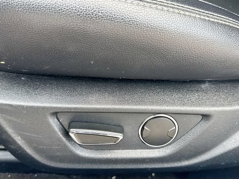 Used 2016 Ford Mustang Premium RWD image 13