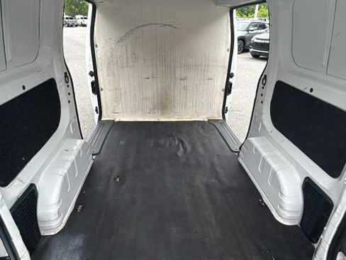 Used 2021 Nissan NV200 S FWD image 21