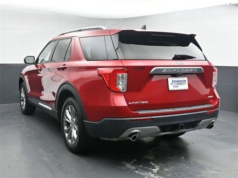 Used 2022 Ford Explorer Limited w/ Equipment Group 301A image 11