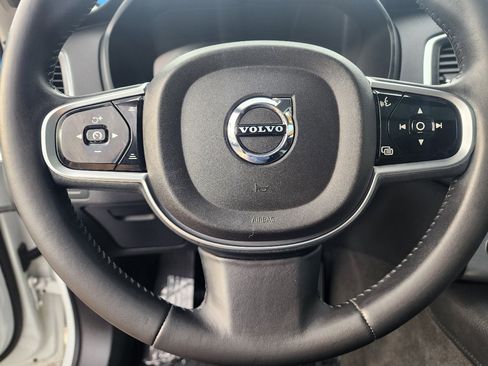 Used 2016 Volvo XC90 T5 Momentum image 15