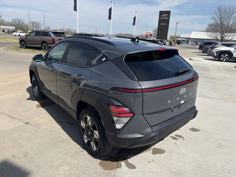 Certified 2025 Hyundai Kona SEL image 8