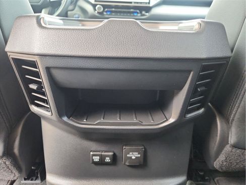 Used 2023 Toyota Tundra Limited AWD/4WD image 21