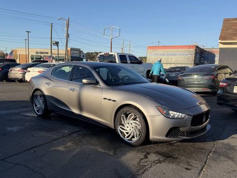 Used 2017 Maserati Ghibli S Q4 AWD/4WD image 2