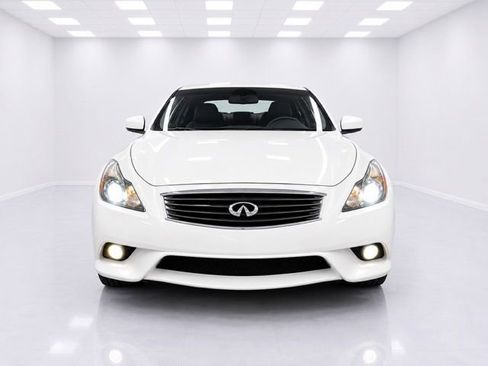 Used 2015 INFINITI Q60 AWD Coupe w/ Premium Package image 2