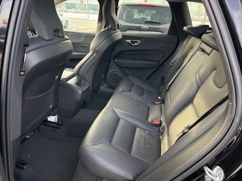 Used 2024 Volvo XC60 B5 Plus image 14