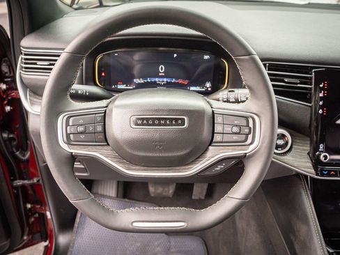 Used 2024 Jeep Wagoneer Series II w/ Flexible Seating Group image 16