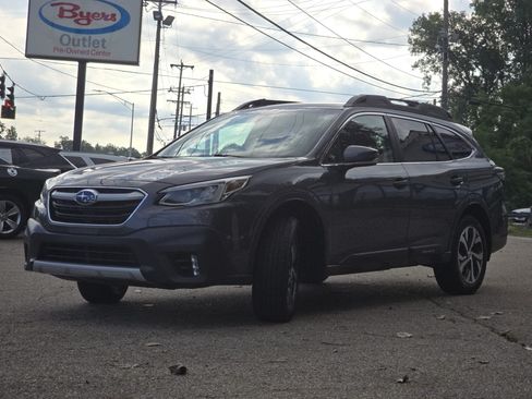 Used 2021 Subaru Outback Limited w/ Popular Package #2 AWD/4WD image 3