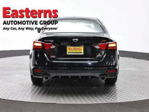 Used 2023 Nissan Altima 2.5 SR w/ SR Premium Package AWD/4WD image 6