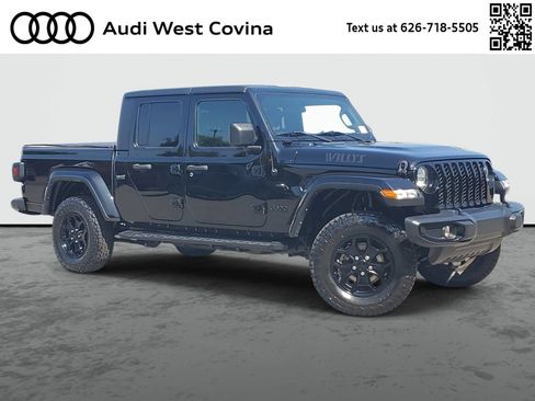 Used 2023 Jeep Gladiator Sport AWD/4WD image 1