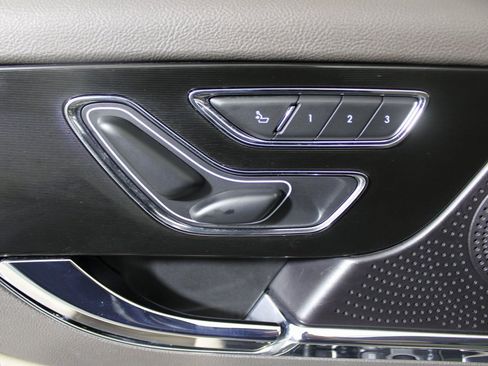 Used 2024 Lincoln Corsair FWD w/ Equipment Group 101A image 22