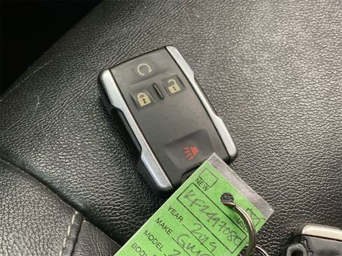 Used 2019 GMC Sierra 2500 SLT w/ Duramax Plus Package image 29