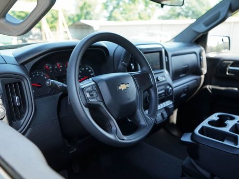 Used 2024 Chevrolet Silverado 1500 Custom RWD image 6