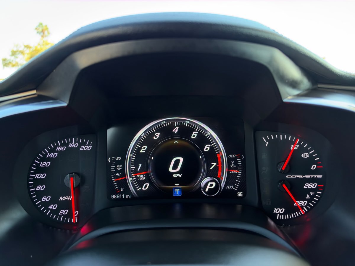 Used 2017 Chevrolet Corvette Stingray Coupe w/ 2LT Preferred Equipment Group RWD image 13