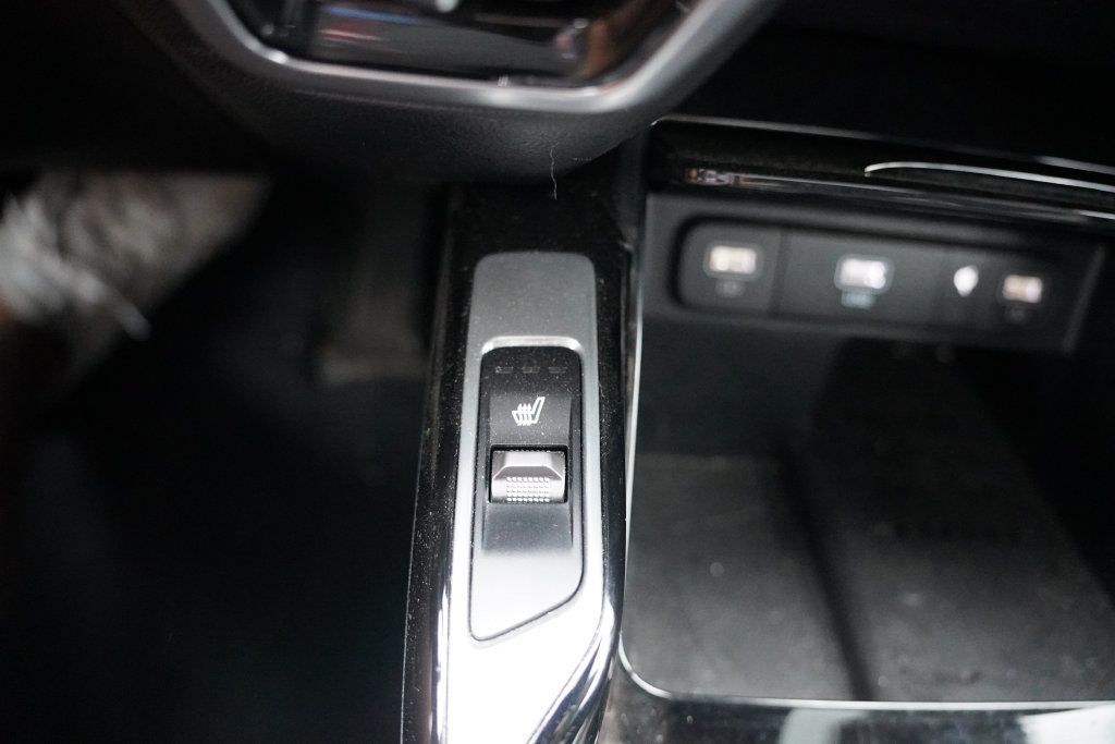 Used 2023 Kia Sorento SX AWD/4WD image 7