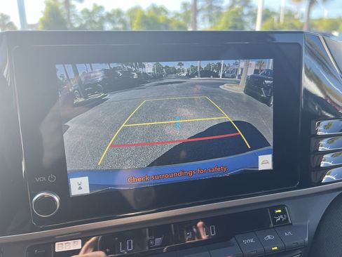 Used 2025 Toyota Camry LE image 25