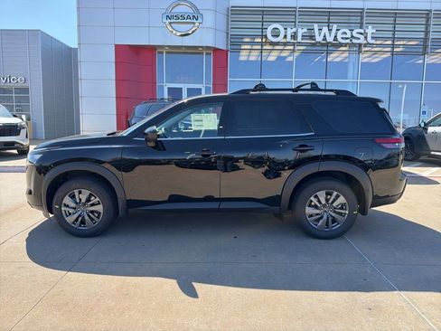 New 2026 Nissan Pathfinder SV image 2