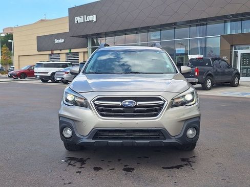 Used 2018 Subaru Outback 3.6R Limited image 7
