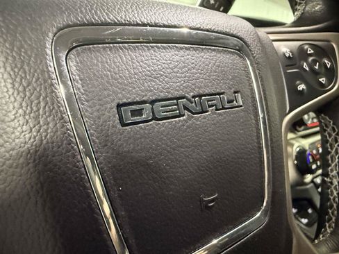 Used 2016 GMC Yukon XL Denali w/ Open Road Package AWD/4WD image 18