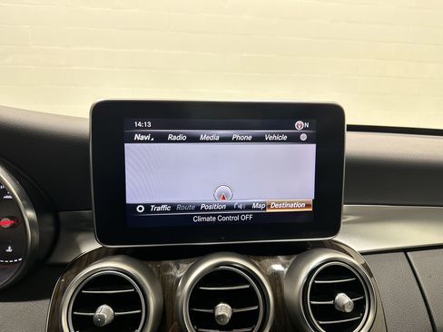 Used 2018 Mercedes-Benz C 300 4MATIC Sedan image 24