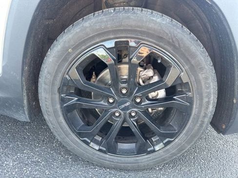 Used 2021 GMC Terrain SLT w/ Elevation Edition FWD image 28
