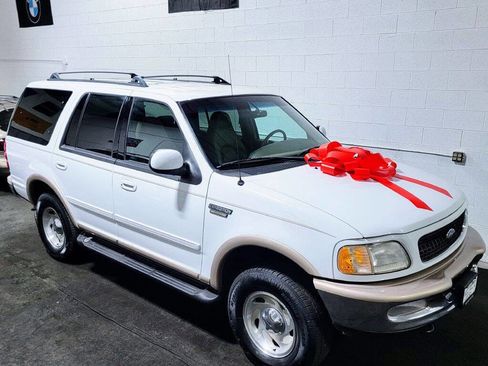 Used 1998 Ford Expedition 4WD image 21