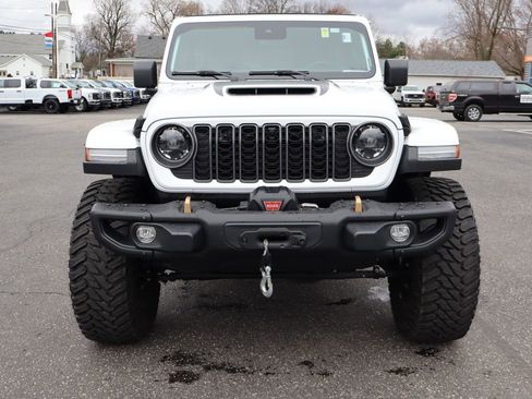 Used 2025 Jeep Wrangler Unlimited Rubicon 392 AWD/4WD image 13