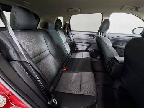 Used 2025 Nissan Rogue SV AWD/4WD image 25