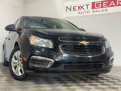 Used 2016 Chevrolet Cruze LS FWD image 5