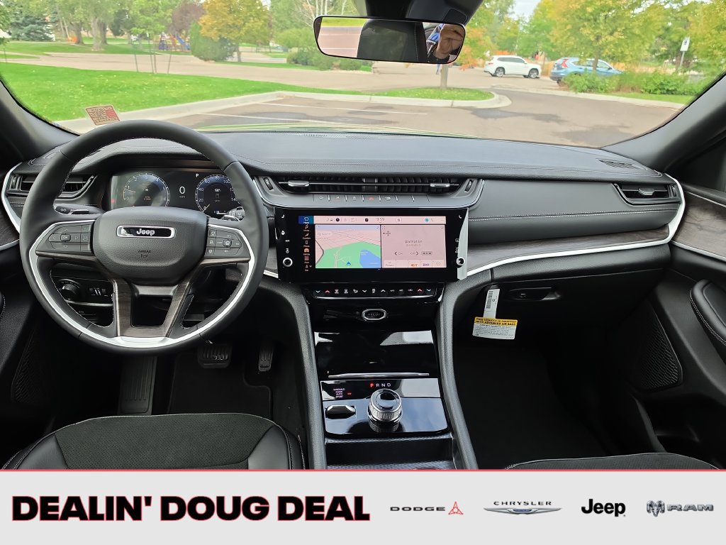 New 2027 Jeep Grand Cherokee 4WD image 12