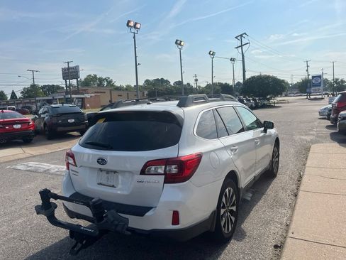 Used 2015 Subaru Outback 2.5i Limited AWD/4WD image 4