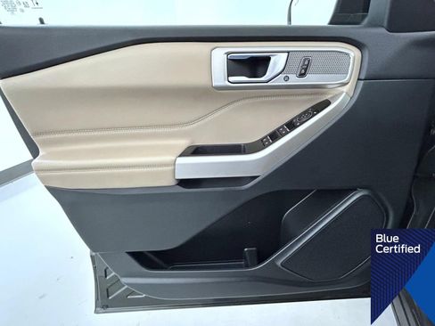 Certified 2023 Ford Explorer Limited AWD/4WD image 9
