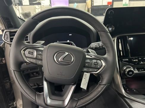 New 2025 Lexus LX 600 4WD w/ Luxury Package image 11