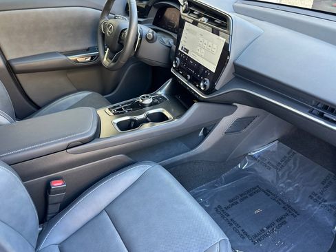 Certified 2023 Lexus RZ 450e Premium w/ Technology Package image 23