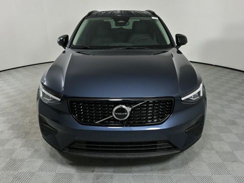 New 2026 Volvo XC40 B5 Core w/ Climate Package image 33