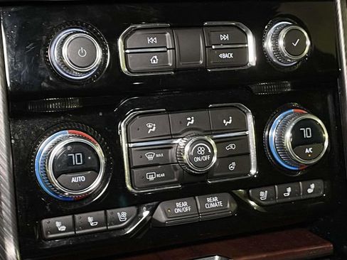 Used 2023 GMC Yukon Denali Ultimate AWD/4WD image 36