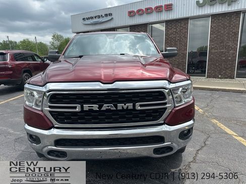 Used 2022 RAM 1500 Big Horn AWD/4WD image 3