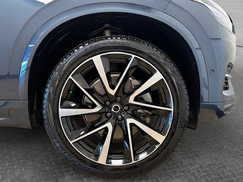 Used 2024 Volvo XC90 B5 Plus w/ Protection Package Premier AWD/4WD image 42