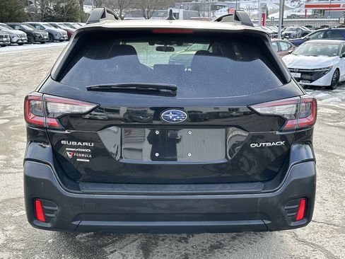 Used 2020 Subaru Outback Premium image 6